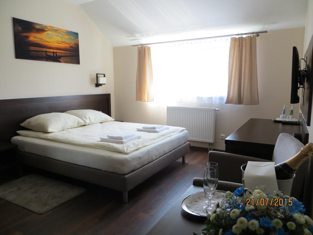 Ropa Hotel Pod Chelmem מראה חיצוני תמונה