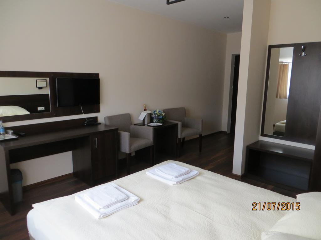 Ropa Hotel Pod Chelmem מראה חיצוני תמונה