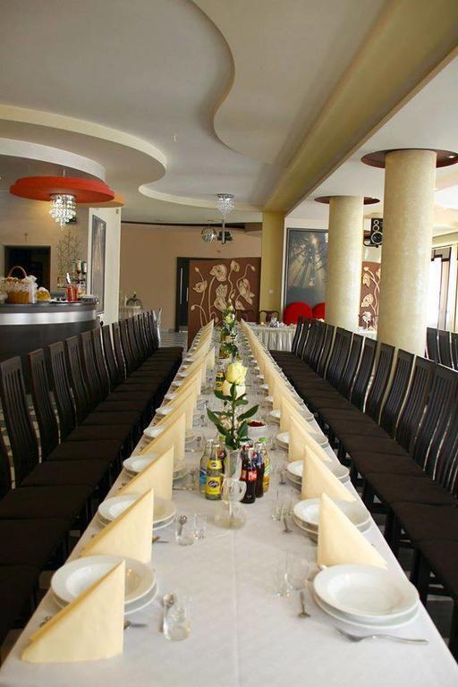 Ropa Hotel Pod Chelmem מראה חיצוני תמונה